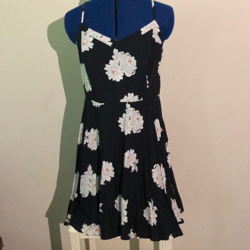 Old Navy Basic A-Line Dress Black w/ Floral Print!